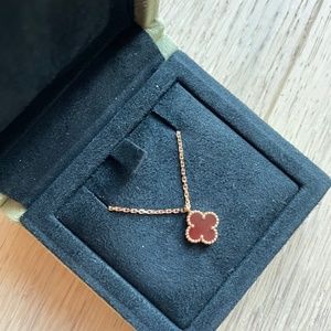 Van Cleef& Arples 18K rose gold Alhambra necklace